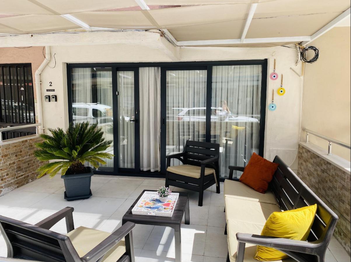 Ezgi'S Apartment With Terrace In Marmaris Zewnętrze zdjęcie